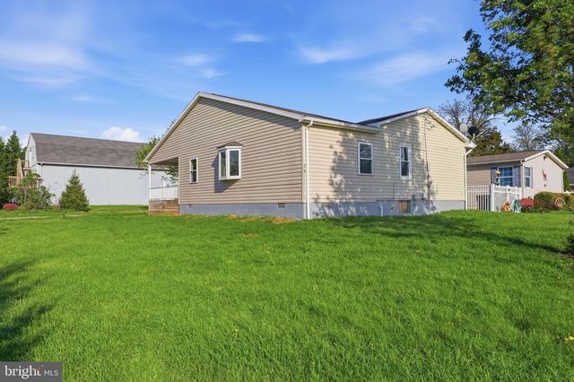 38 STANLEY, New Oxford, PA 17350