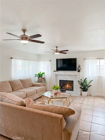 1906 S Broadway, Santa Ana, CA 92707