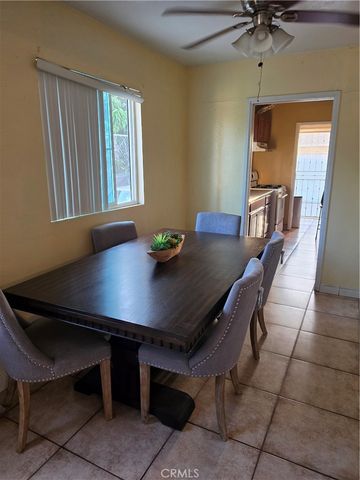 1906 S Broadway, Santa Ana, CA 92707