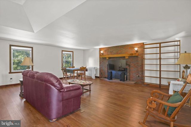 43063 HUGH DR, Hollywood, MD 20636
