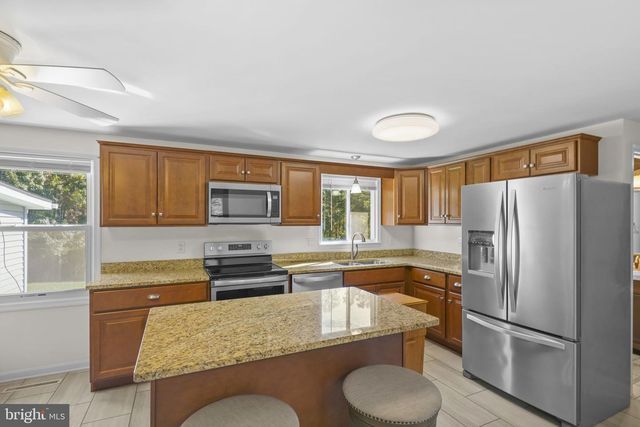 43063 HUGH DR, Hollywood, MD 20636