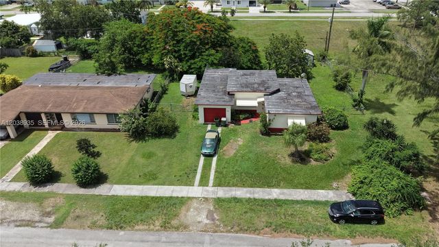 27 NW 18th St, Homestead, FL 33030