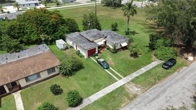 27 NW 18th St, Homestead, FL 33030