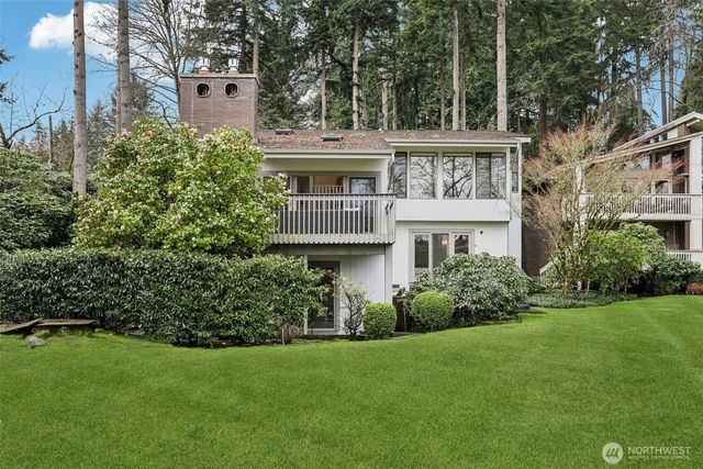 1220 80th Place NE, Medina, WA 98039