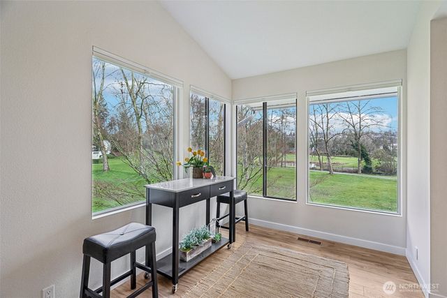 1220 80th Place NE, Medina, WA 98039