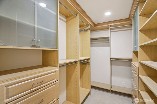 1220 80th Place NE, Medina, WA 98039