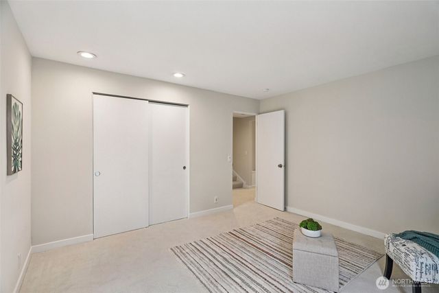 1220 80th Place NE, Medina, WA 98039