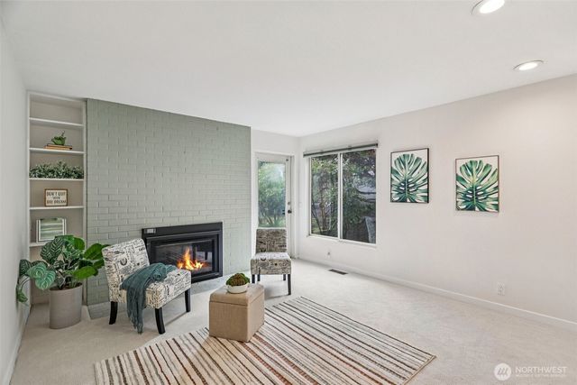 1220 80th Place NE, Medina, WA 98039