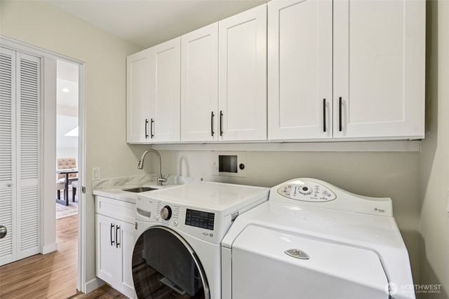 1220 80th Place NE, Medina, WA 98039