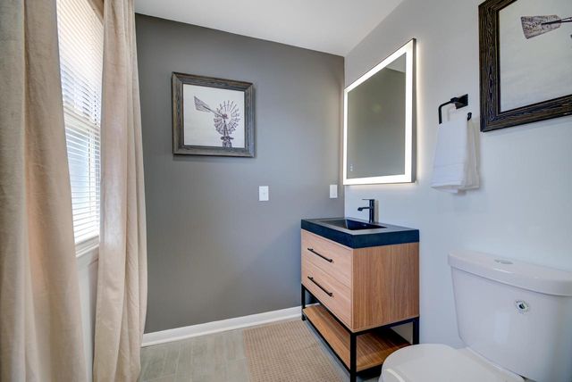 8122 W Potomac AVENUE, Milwaukee, WI 53218