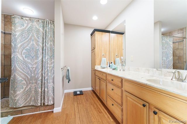 5753 Gregory Road, Gregory, MI 48137