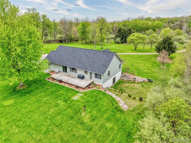 5753 Gregory Road, Gregory, MI 48137