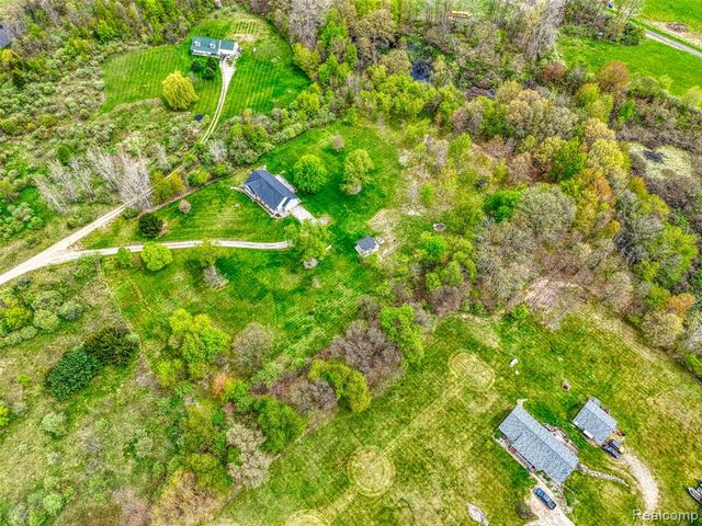 5753 Gregory Road, Gregory, MI 48137