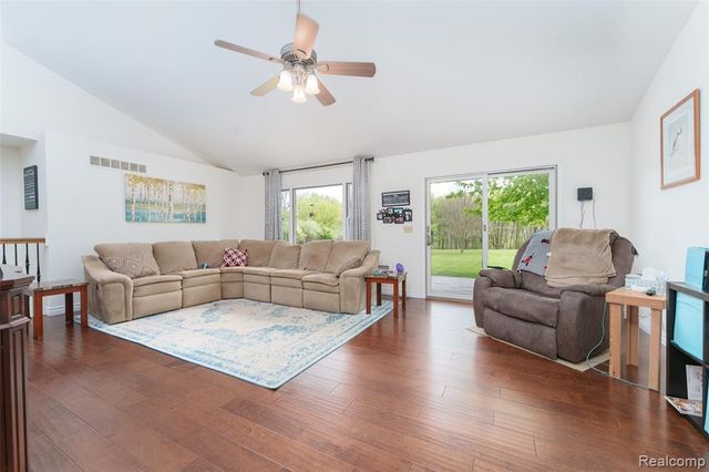 5753 Gregory Road, Gregory, MI 48137