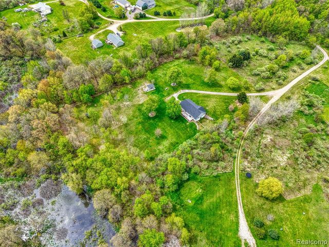 5753 Gregory Road, Gregory, MI 48137