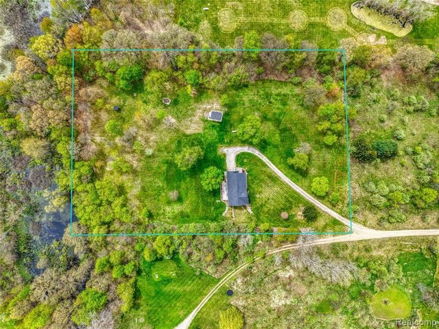 5753 Gregory Road, Gregory, MI 48137