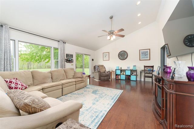 5753 Gregory Road, Gregory, MI 48137