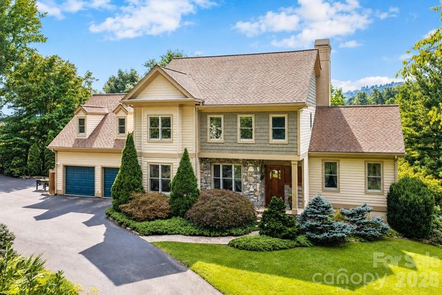 10 Blackberry Lane, Asheville, NC 28804