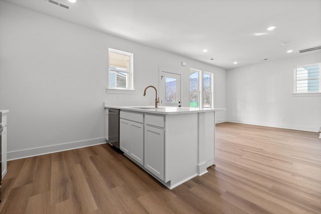 580 W 35th Street, Chattanooga, TN 37410