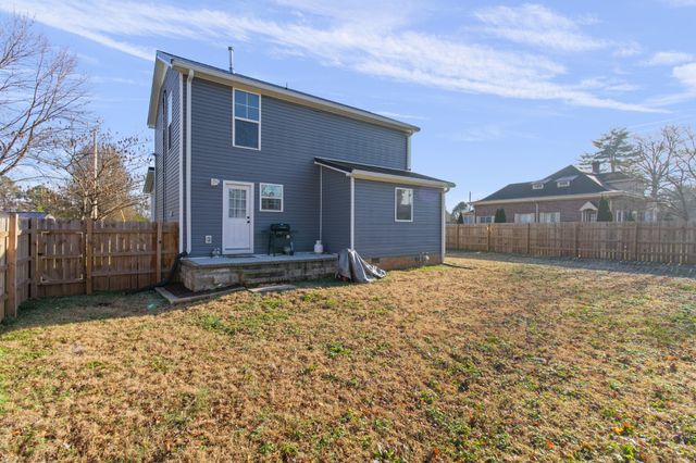 203 5th Ave, N, Decherd, TN 37324