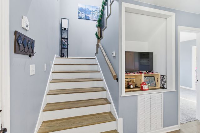 203 5th Ave, N, Decherd, TN 37324