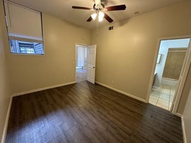 406 Hawthorne St Street A, Houston, TX 77006