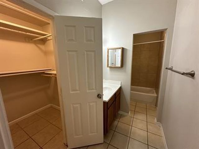 406 Hawthorne St Street A, Houston, TX 77006