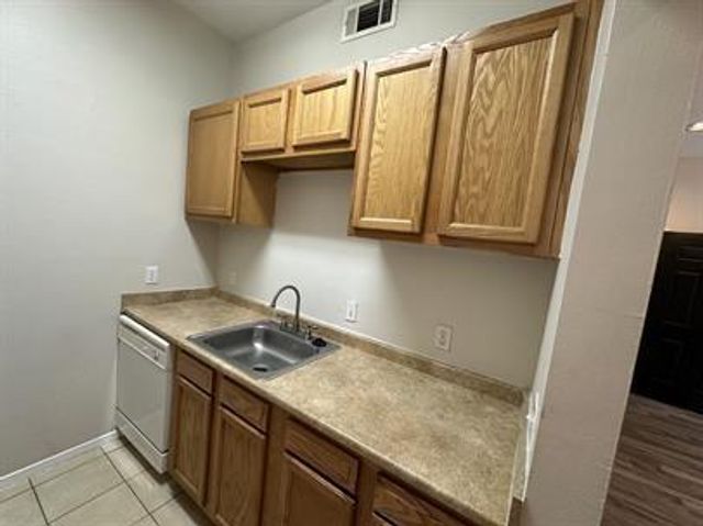406 Hawthorne St Street A, Houston, TX 77006