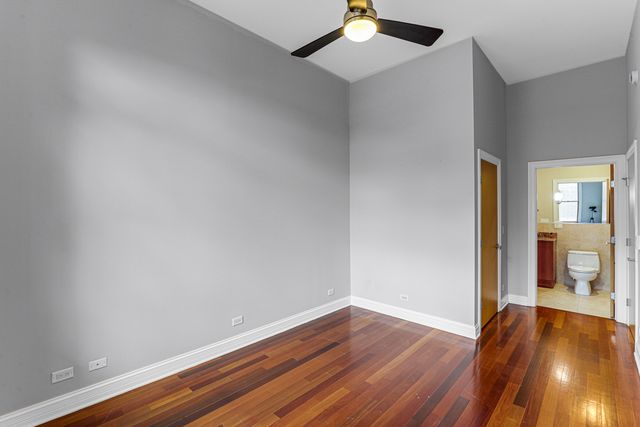 4755 N WASHTENAW Avenue 209, Chicago, IL 60625