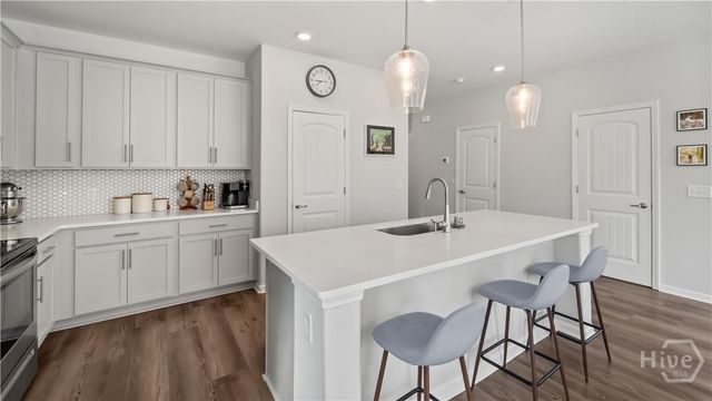 242 Flagler Drive, Savannah, GA 31419