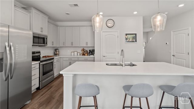 242 Flagler Drive, Savannah, GA 31419