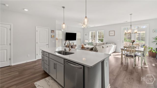 242 Flagler Drive, Savannah, GA 31419