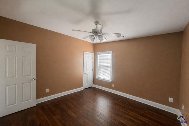 104 Flora Circle, Warner Robins, GA 31088