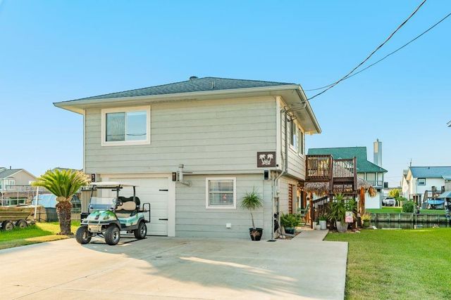 621 Warsaw Street, Bayou Vista, TX 77563