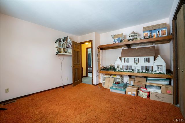 158 Cross Road, Laurens, NY 13825