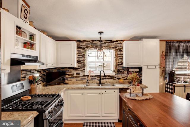 202 DOCK ST, Middletown, PA 17057