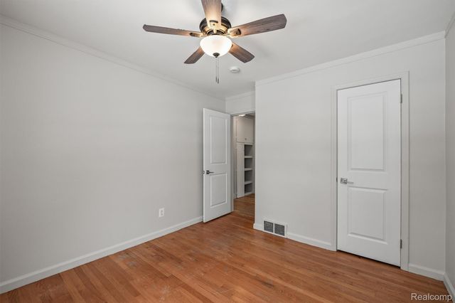 184 Brentwood Street, Inkster, MI 48141