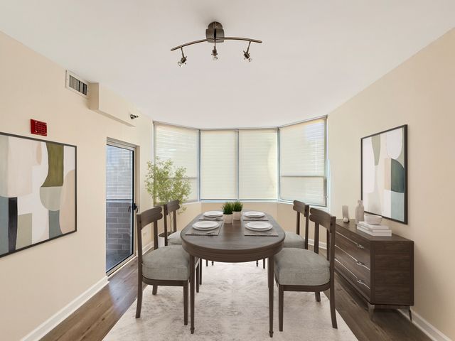 720 W Randolph Street 608, Chicago, IL 60661