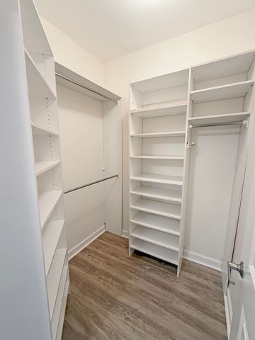 720 W Randolph Street 608, Chicago, IL 60661