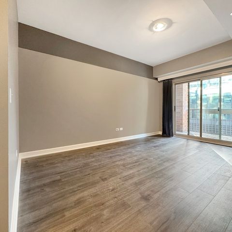 720 W Randolph Street 608, Chicago, IL 60661