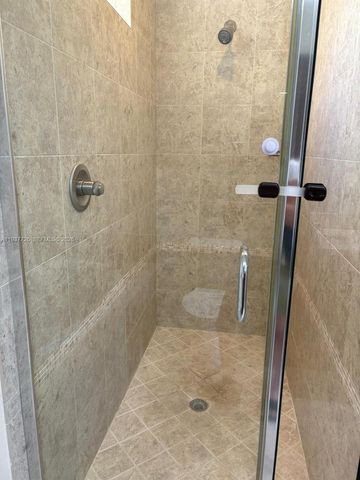 3020 NW 125th Ave 415, Sunrise, FL 33323