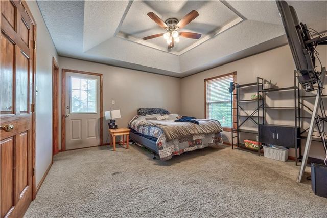 301 N Harrison Street, Spring Hill, KS 66083
