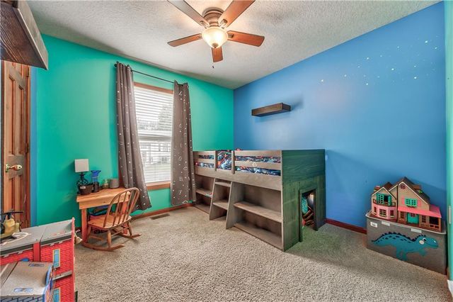 301 N Harrison Street, Spring Hill, KS 66083