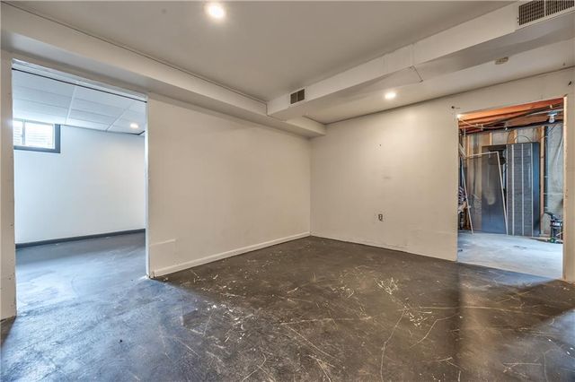 301 N Harrison Street, Spring Hill, KS 66083