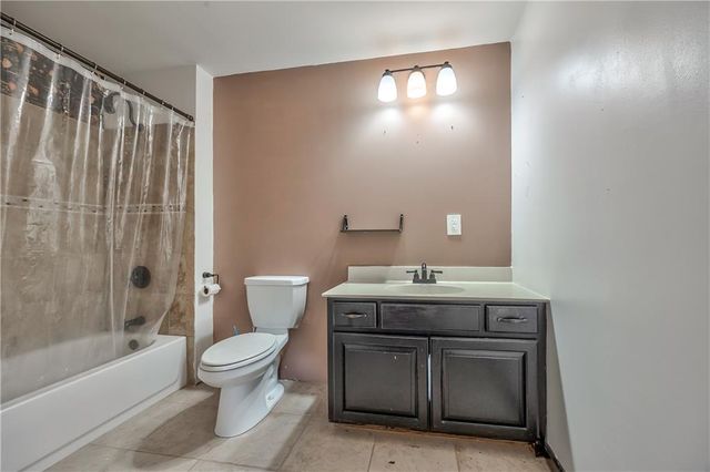 301 N Harrison Street, Spring Hill, KS 66083