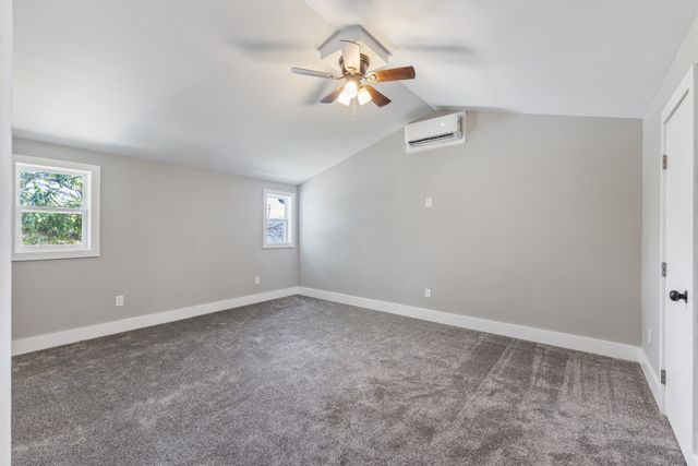 405 Fairfield Rd, Bethpage, TN 37022