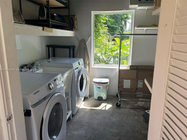 9530 NW 1st Ave, Miami Shores, FL 33150