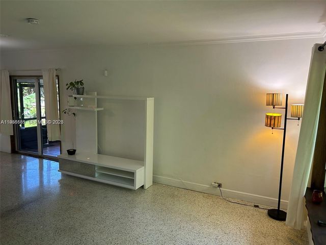 9530 NW 1st Ave, Miami Shores, FL 33150