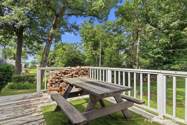2904 Wooded Lane, Mchenry, IL 60051