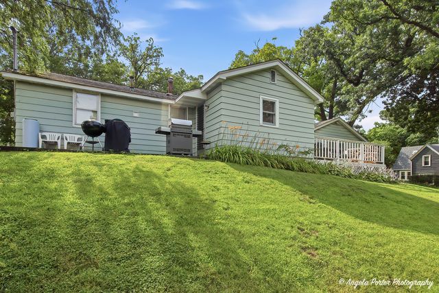 2904 Wooded Lane, Mchenry, IL 60051